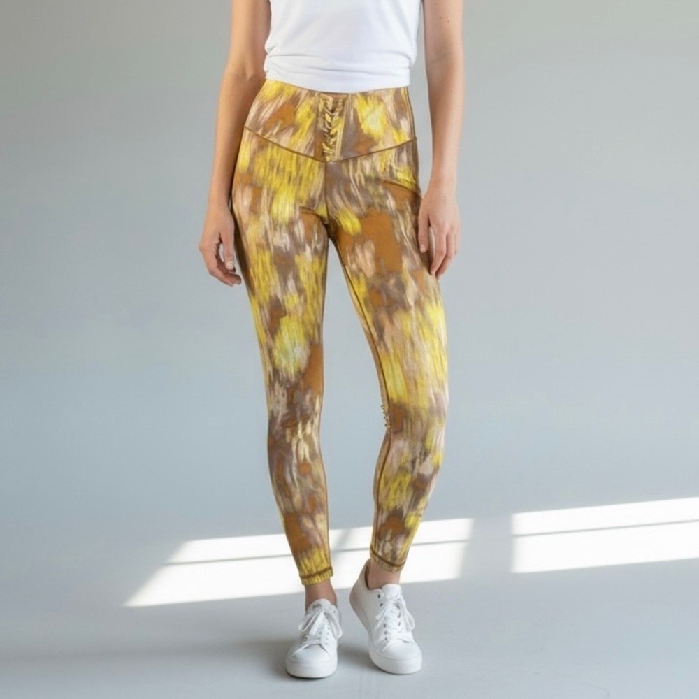 Offline By Aeire Real Me Yellow and Brown Tie-Dye Hi-Rise Leggings